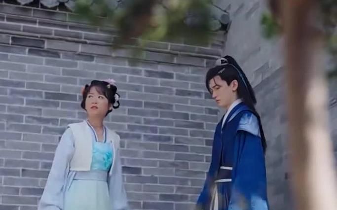 电影：当丑女还要被迫上门