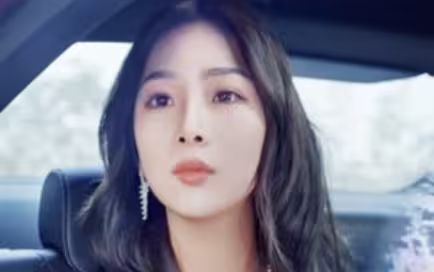 电影：女总裁还乡又美又飒