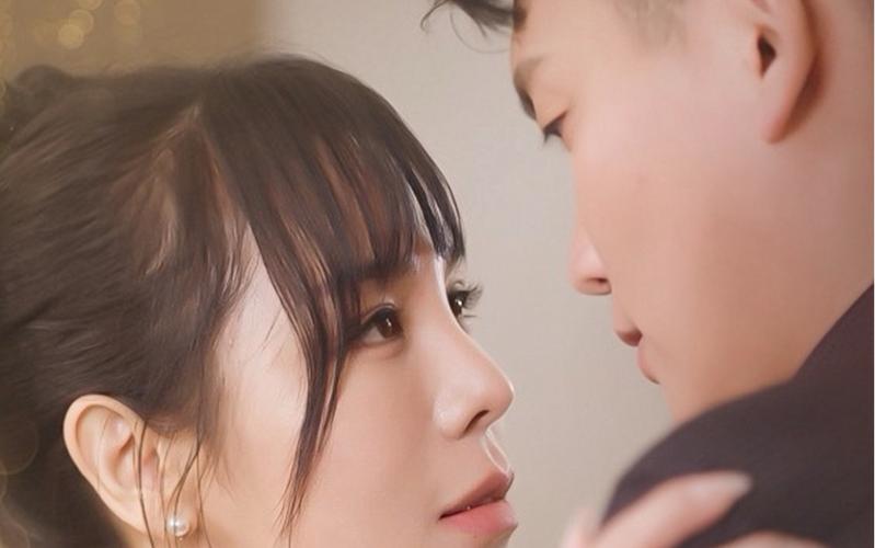 电影：大佬别跑闪个婚