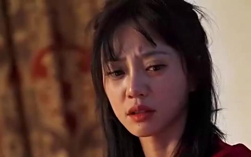 电影：总裁夫人是个假千金